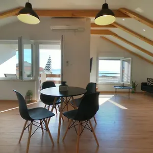  Apartment Sun-drenched 