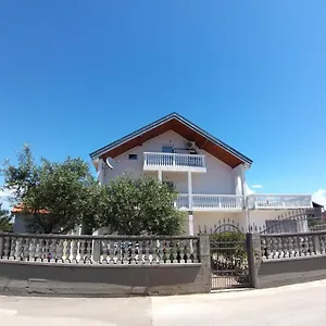  Apartment Sunny Jukic With Sea View
